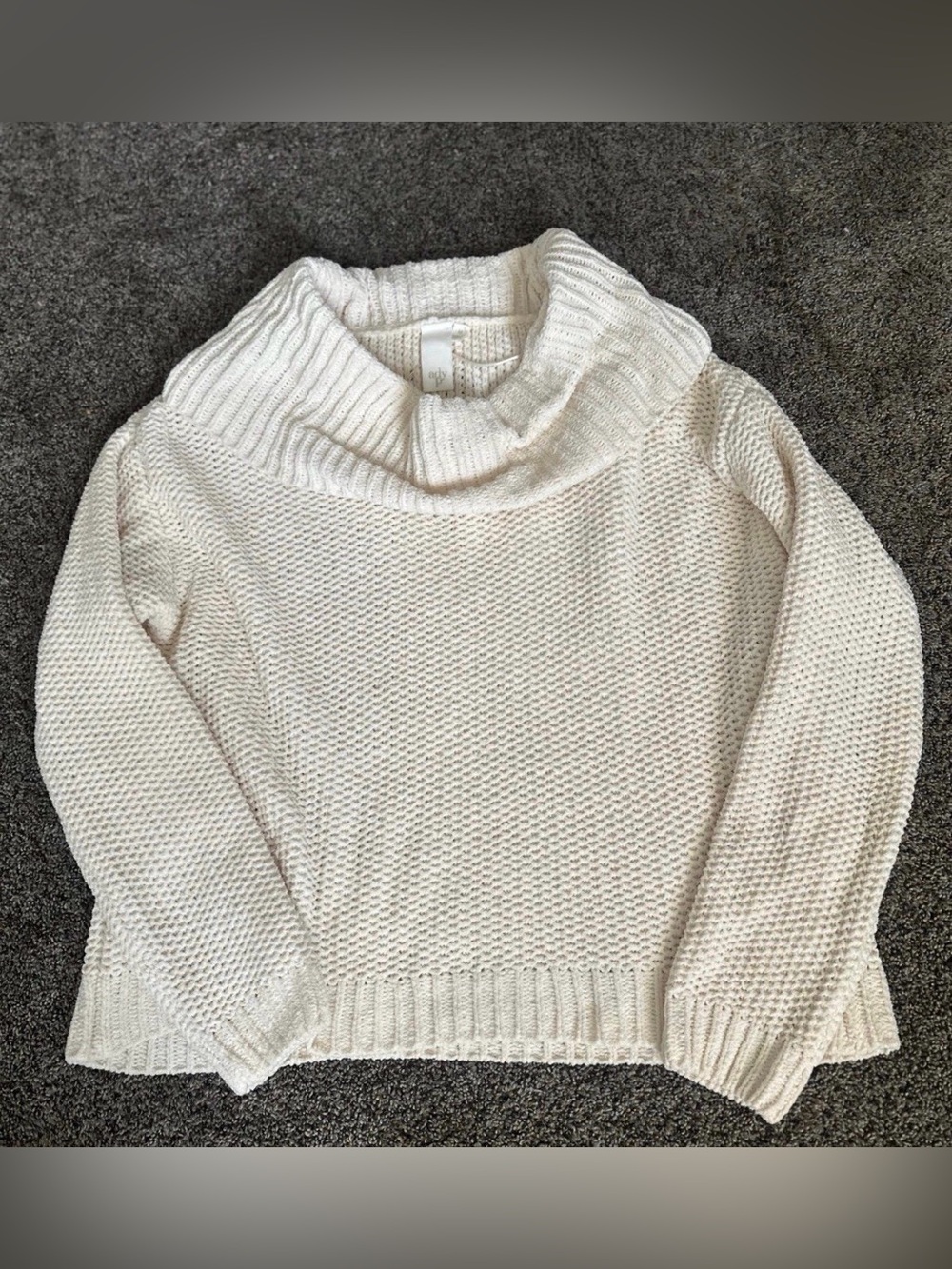 Cozy Cream Cowl Neck Sweater Size Medium 0454